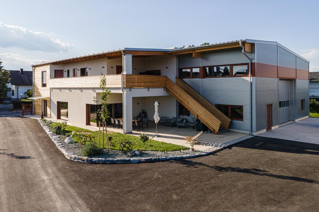 Gober&Freinbichler Weine von Hand Horitschon Exterior foto